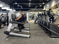 -TMG潮流健身(奥体莲荷里店)