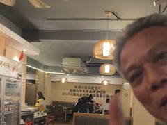 -胡须佬鸡煲四季火锅店(石厦西村直营店)