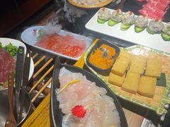 -老牌坊云南鱼豆花火锅(哈西万达店)