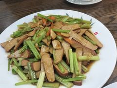 -晶渔坊·海鲜私房菜(东夷小镇店)