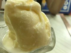鸡蛋牛奶冰-以利泡泡冰-士林总店