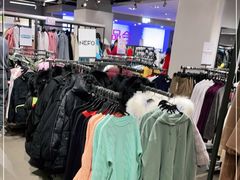 -唯品会(北京国瑞城店)