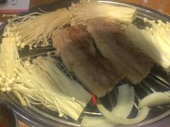-老炉家木炭烤肉(长江国际店)