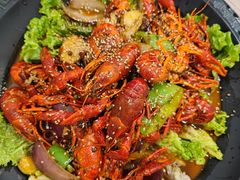 十三香小龙虾-金陵暴走小龙虾·迷踪蟹(凯德MALL店)