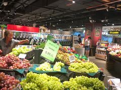 -中百仓储超市有限公司(越秀星汇维港店)