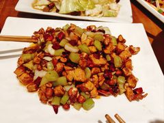宫保鸡丁-礼州土碗菜