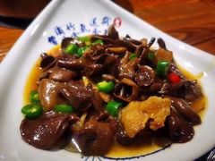 -苗家大院酸汤鱼(贵阳北站店)