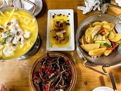 -隔壁老王·家常云南菜(花巷店)