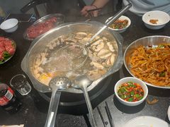 -牛一煲美食(江高店)