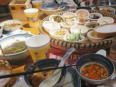 -包整·丝娃娃(一览甲秀楼风景店)