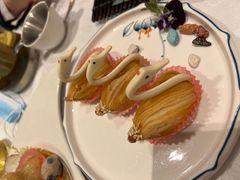 金枕榴莲天鹅酥-安蒂娅.悦景轩中餐厅(西乡店)