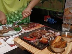 -伯顿西餐厅(厚街香榭丽店)