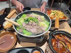 -川堂风·跷脚牛肉·乐山爆炒(宝山日月光店)