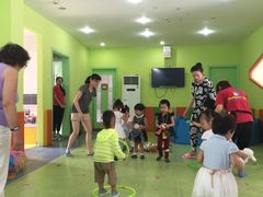 -四叶草托育园(张江园店)
