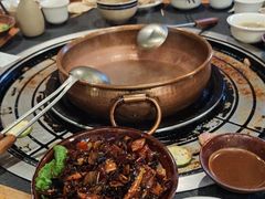 -阿山卓·野生菌火锅·纳西火塘烤肉