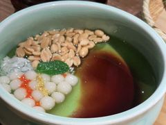 -吃饭皇帝大(长宁龙之梦店)