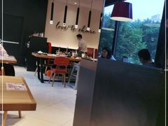 -必胜客(东茅岭店)