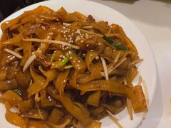 -新大咀港式茶餐厅(宝山万达店)