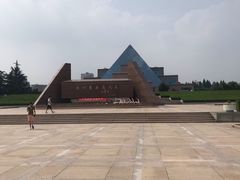 -上海市龙华烈士陵园