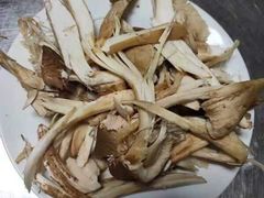 鸡枞-东巴谷野生菌火锅餐厅