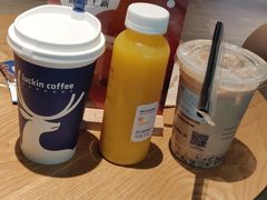 -瑞幸咖啡(外滩SOHO店)