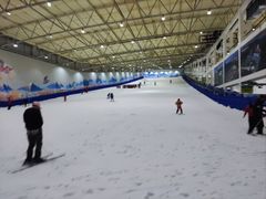 -乔波室内滑雪场