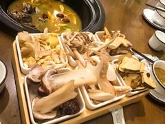 -菌乡缘·野生菌蒸汽鱼火锅(江边夜市店)