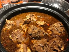 -亿诣蝎府炸酱面羊蝎子火锅(酷车小镇店)