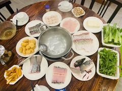脆皖鱼腩-正能量脆肉鲩火锅