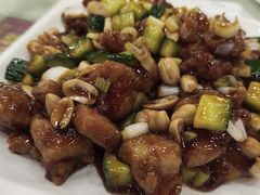 宫爆鸡丁-东四民芳餐厅(世茂工三店)