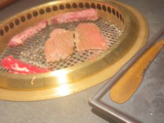 -铭牛烧肉·和牛海鲜自助(高新月牙湖店)