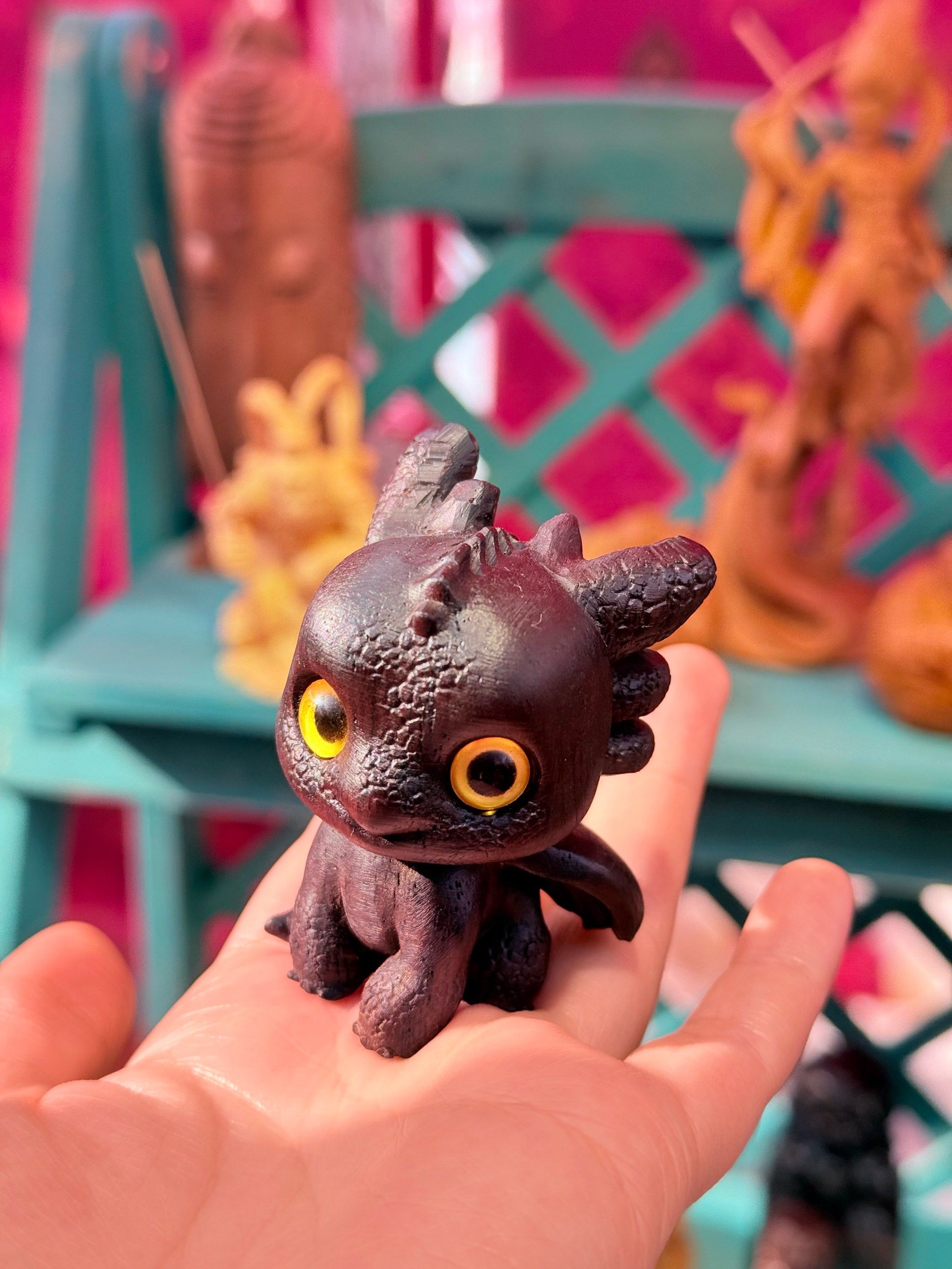 公园里的小摊位,这个无牙仔太可爱了吧