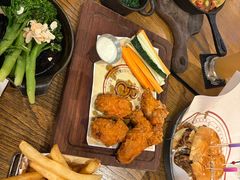 -BOURBON 玻本美式餐厅酒吧(虹桥新天地店)