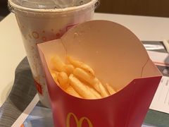-麦当劳(南磨房店)