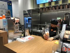 -CoCo都可(湖滨银泰店B区店)