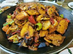 -壹阁胡羊焖饼(特色小吃街店)