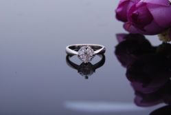 -威德钻石-克拉钻大本营(南京东路店)