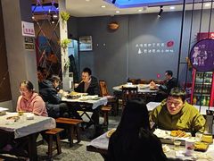 -老街烧烤大排档·地道湖北菜·龙虾馆(汉口火车站店)