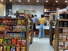 -全家便利店(南峰中心店)