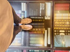 -钟书阁(松江泰晤士小镇店)