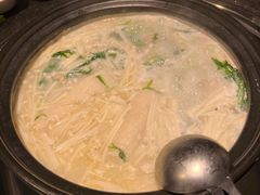 -大匠工房古船木艺术餐厅·猪肚鸡专门店(长白仙岛店)