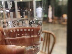 -Metal hands·铁手咖啡