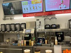 -沪上阿姨·臻选茶饮(上海环球港店)