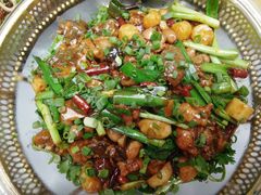饵块焖鸡-蔼若春.传承三十年云南菜(金碧公园店)