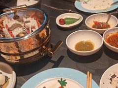 -雍容荟帝王蟹活龙虾展台自助(IFS黑金店)