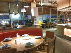 -蜜桃餐厅·伴山(湖滨商业街店)