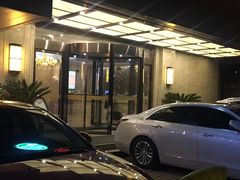 -维也纳酒店(苏州东方之门金鸡湖店)