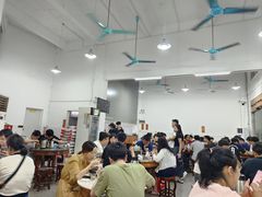 -容里煲仔饭(利丰北路店)