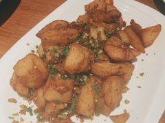 渣渣土豆-三猫黑鱼花(南大店)