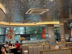 -香港新发烧腊茶餐厅(水围店)